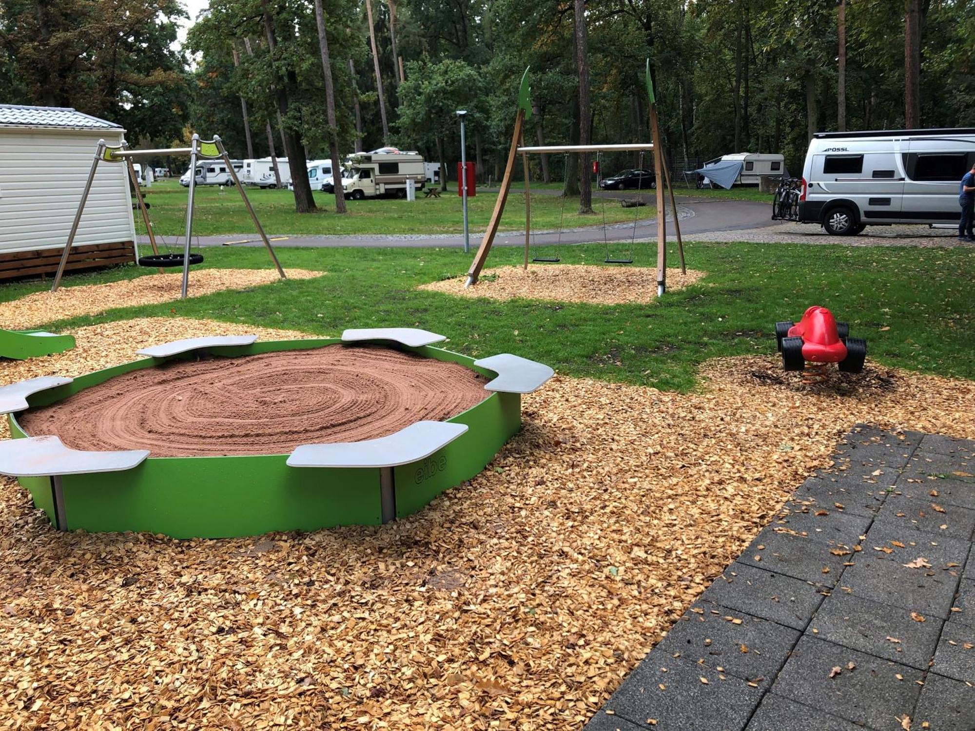 Knaus Campingpark Nuernberg Buitenkant foto